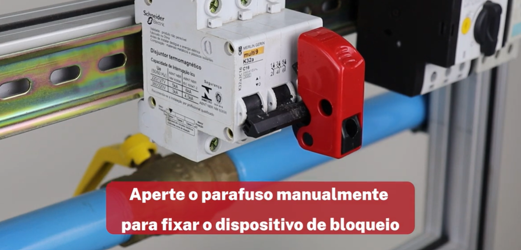 Como Aplicar Dispositivo de Bloqueio Universal - Disjuntor DIN, NEMA e Caixa Moldada