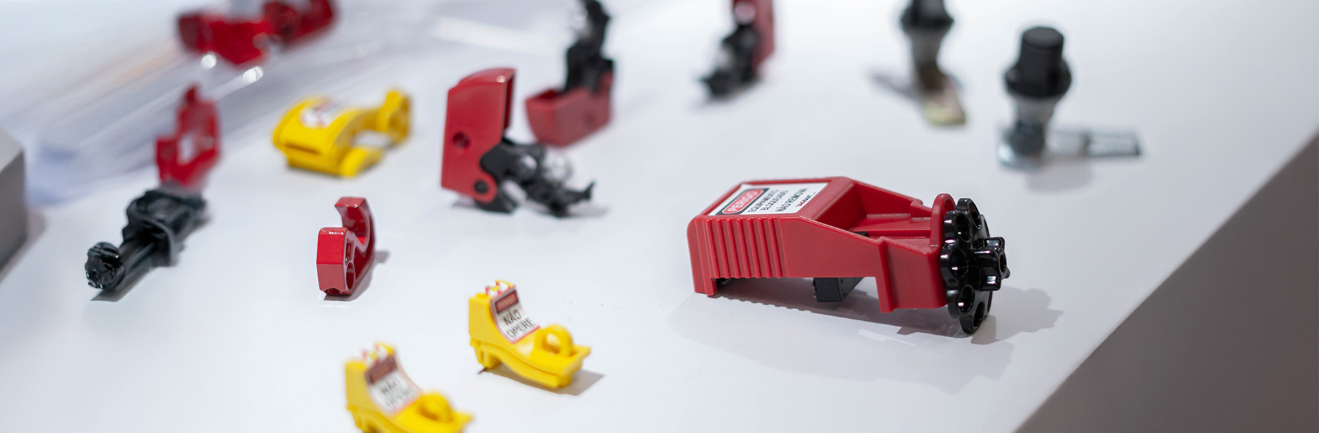 Conheça os principais dispositivos de bloqueio e etiquetagem para o LoTo ideal